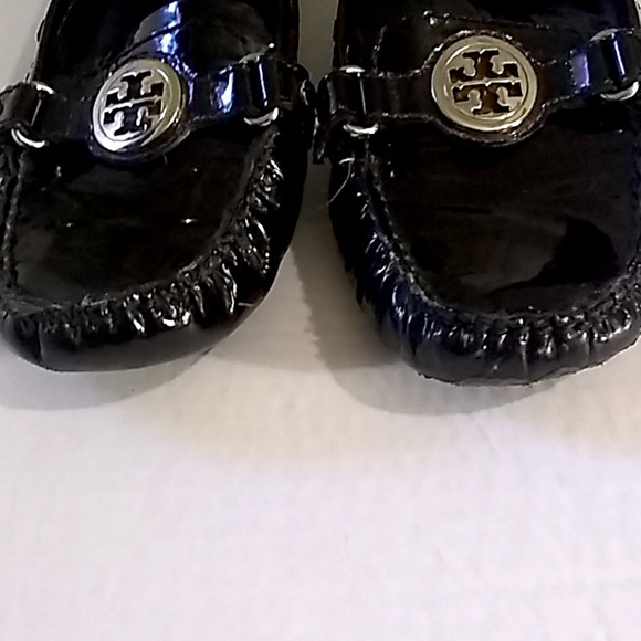 TORY BURCH PATENT LEATHER LOAFERS - Picture 7 of 7